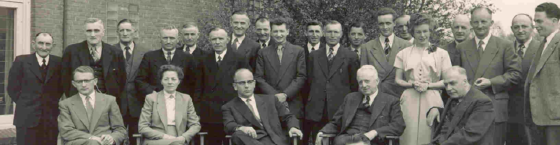 A Royal Barenbrug Group, líder global na indústria de sementes de grama, comemora com orgulho seu 120º aniversário este ano. Desde a sua fundação em 15 de junho de 1904 por Joseph Barenbrug